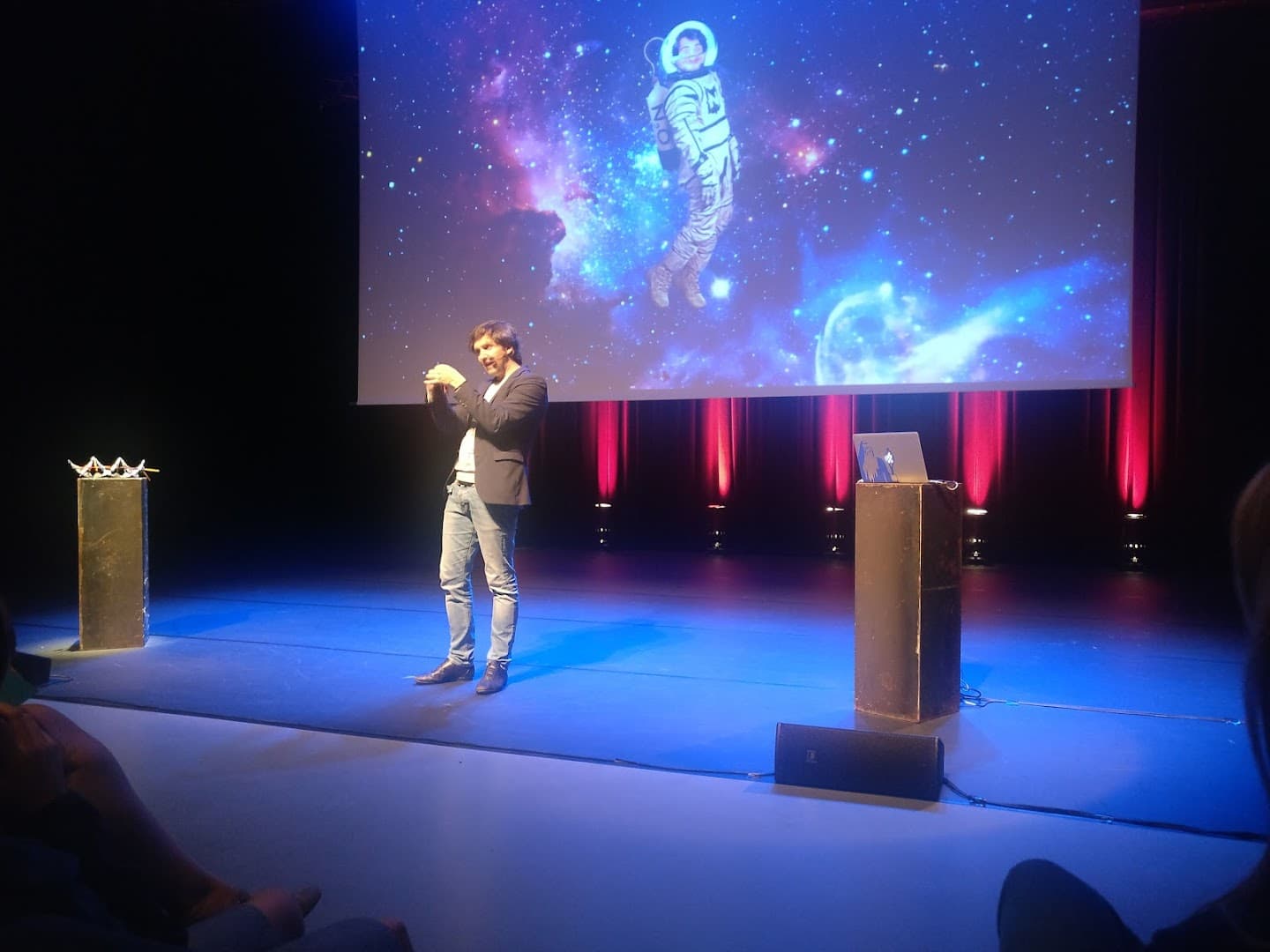 Cultuurcentrum De Fabriek backdrop