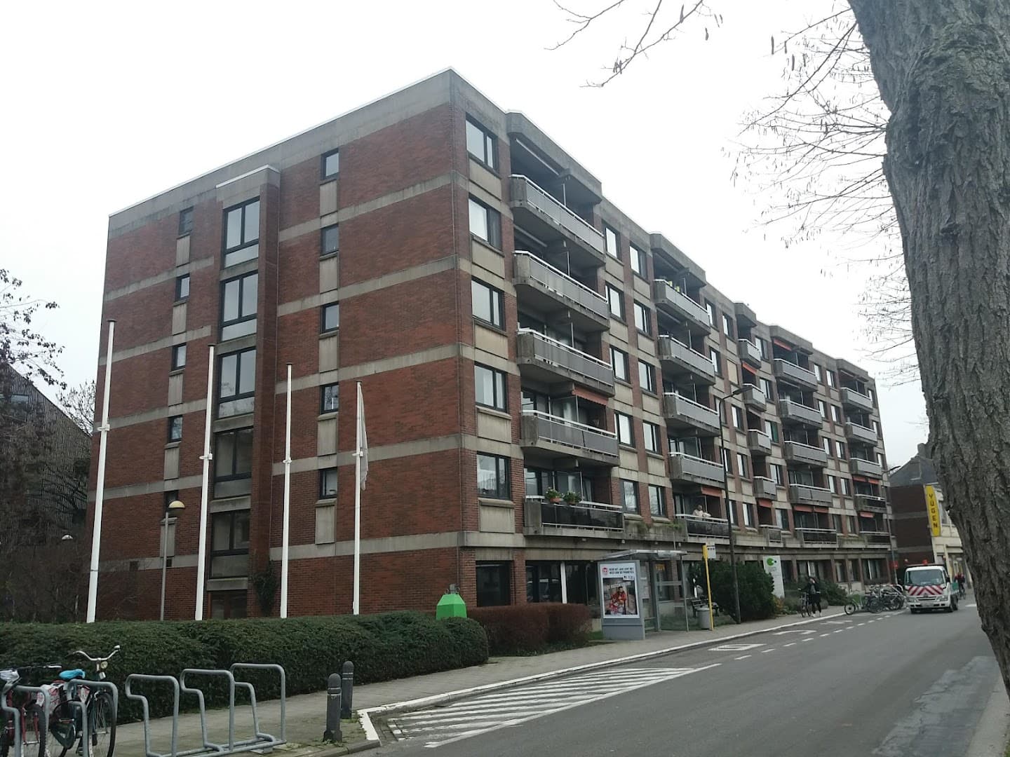 LDC DE HORIZON backdrop