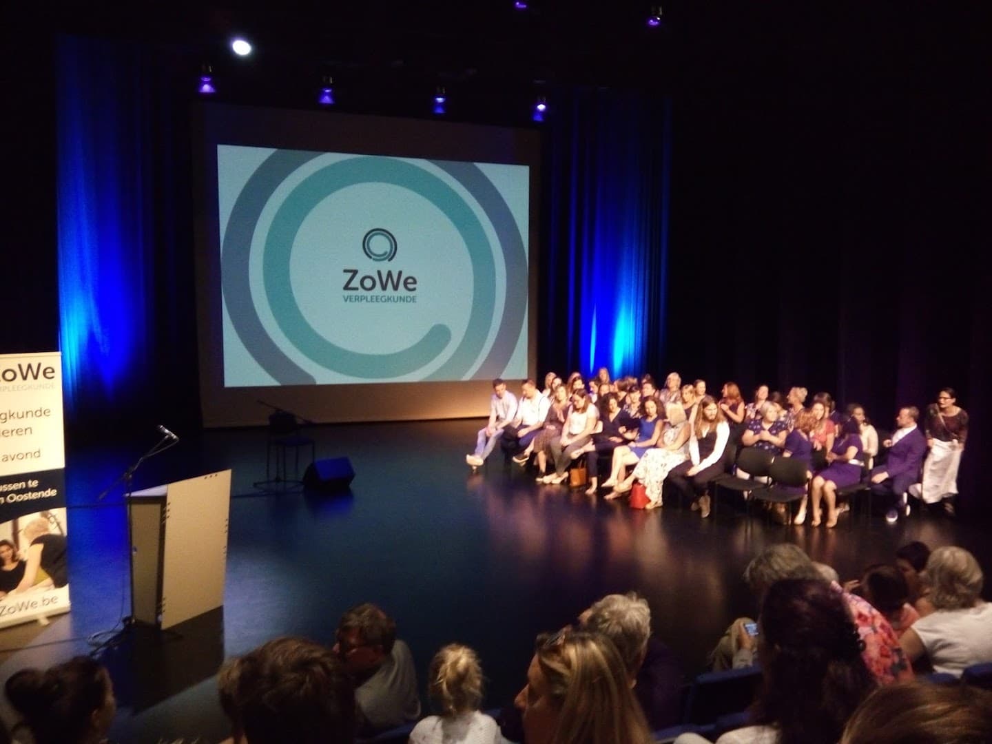 O.C. De Kleine Beer backdrop