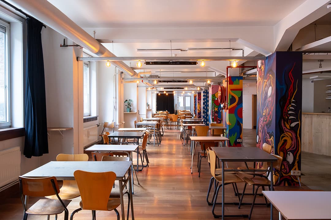 PointCulture ULB Ixelles backdrop