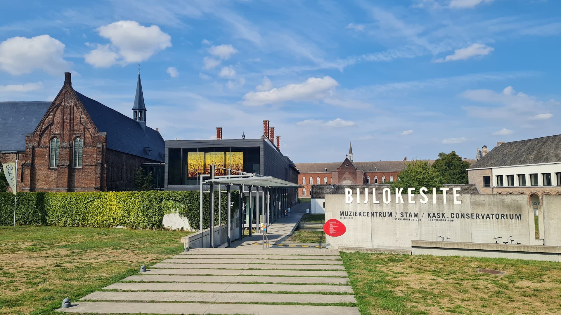 Binnentuin Bijlokesite backdrop