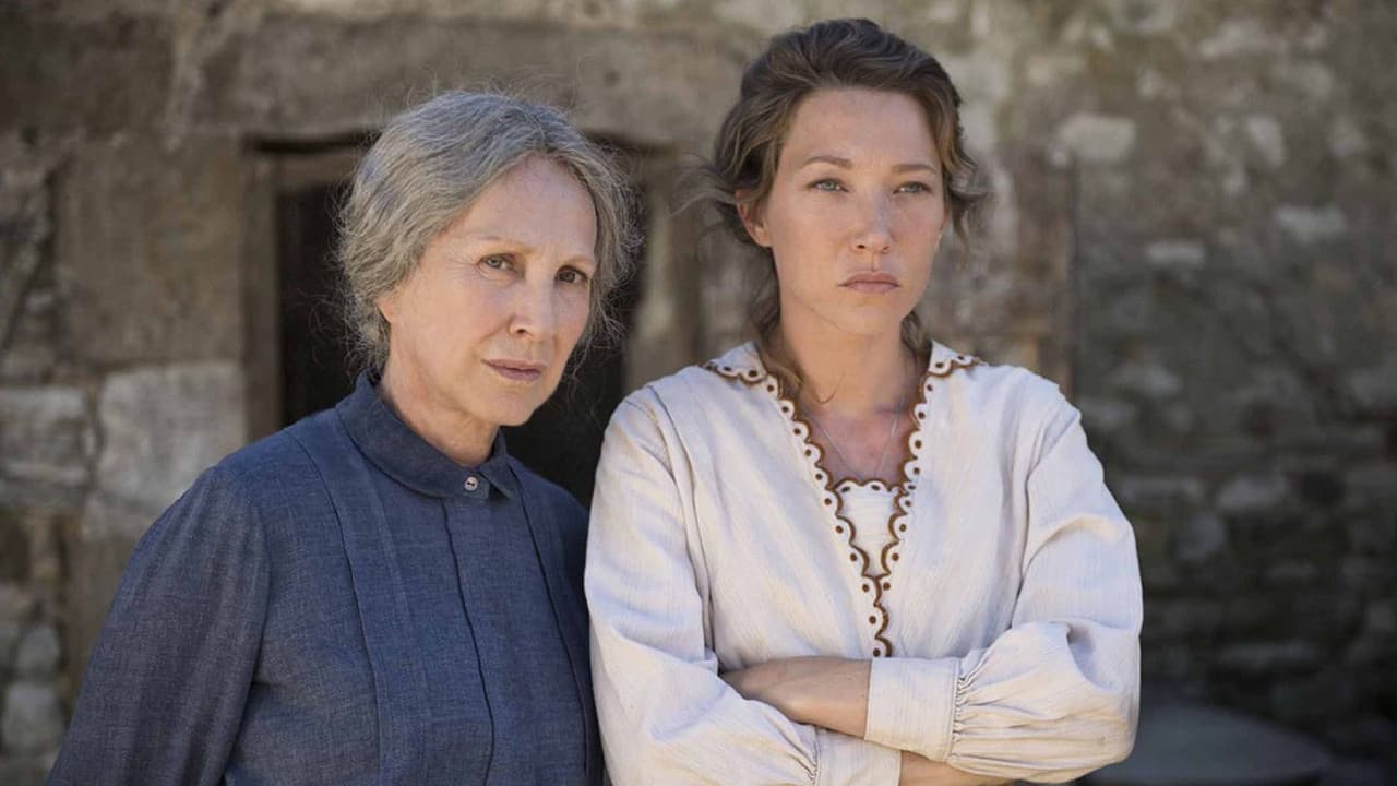 Les Gardiennes backdrop