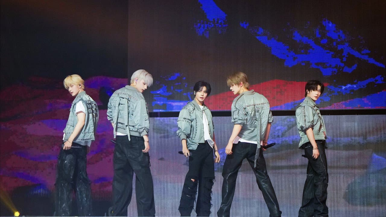 TOMORROW X TOGETHER WORLD TOUR 'ACT : TOMORROW' backdrop