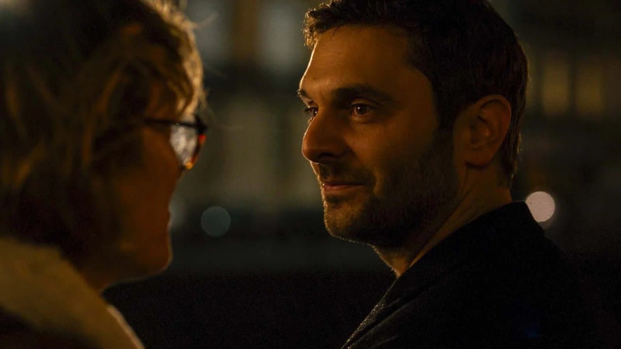 L'Attachement backdrop