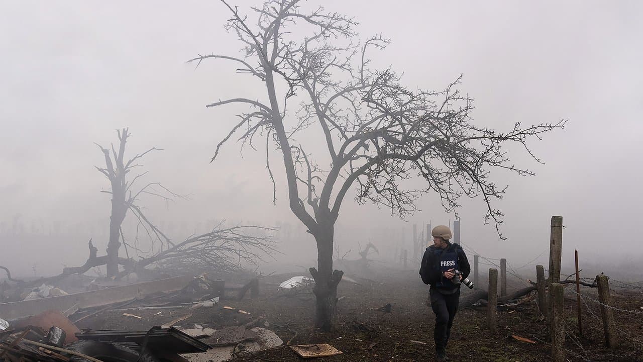 20 Days in Mariupol backdrop