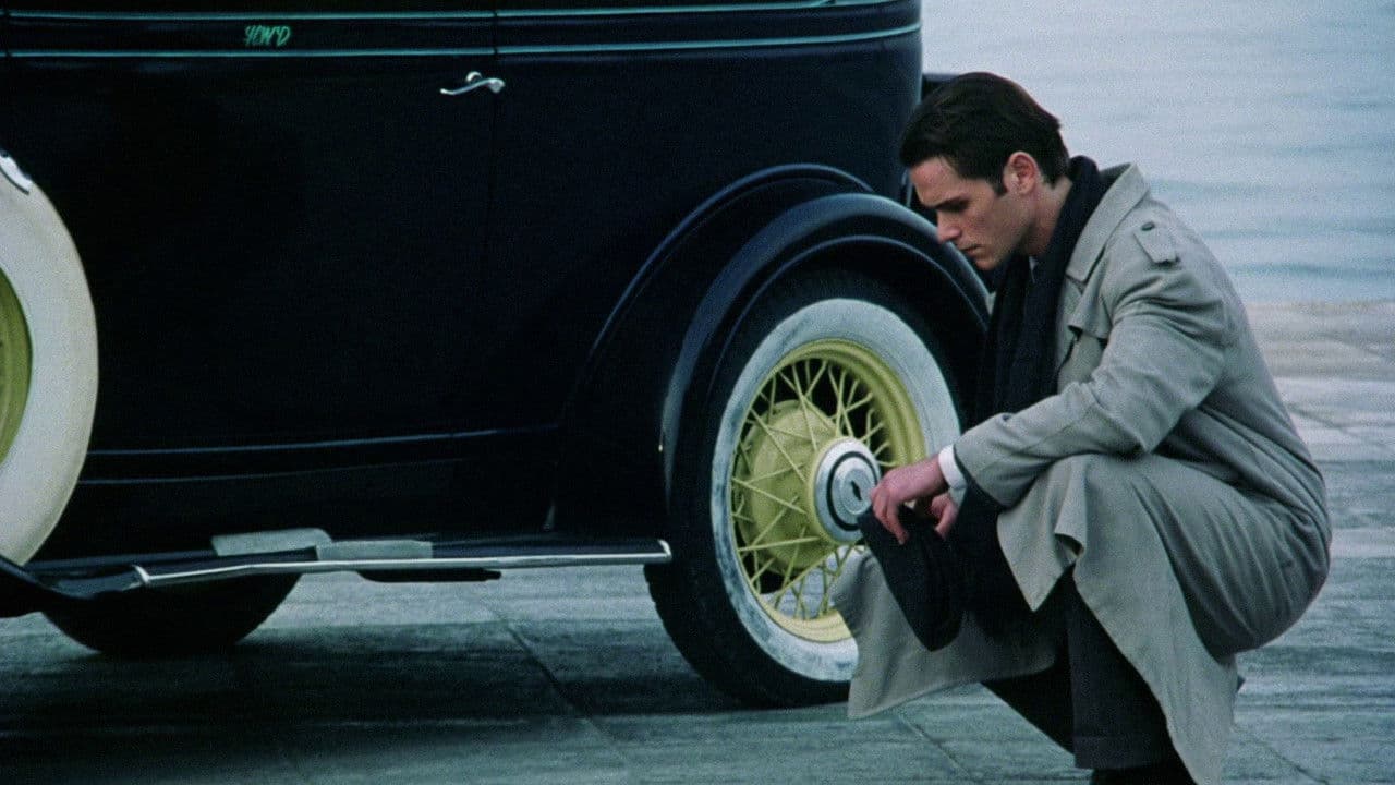 Eléni : La Terre qui pleure backdrop