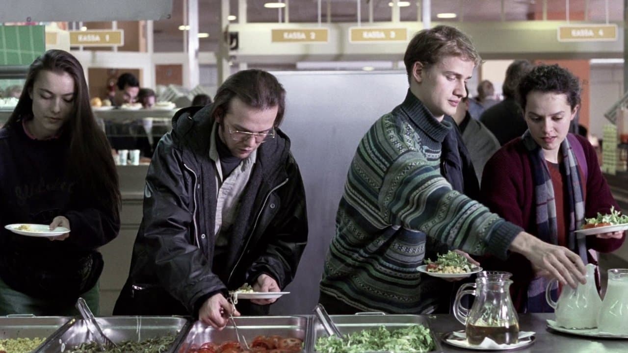 71 fragments d'une chronologie du hasard backdrop