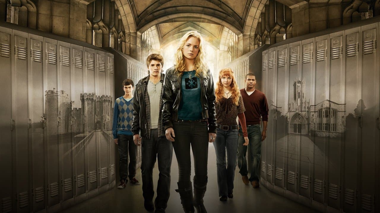 Avalon High : Un amour légendaire backdrop