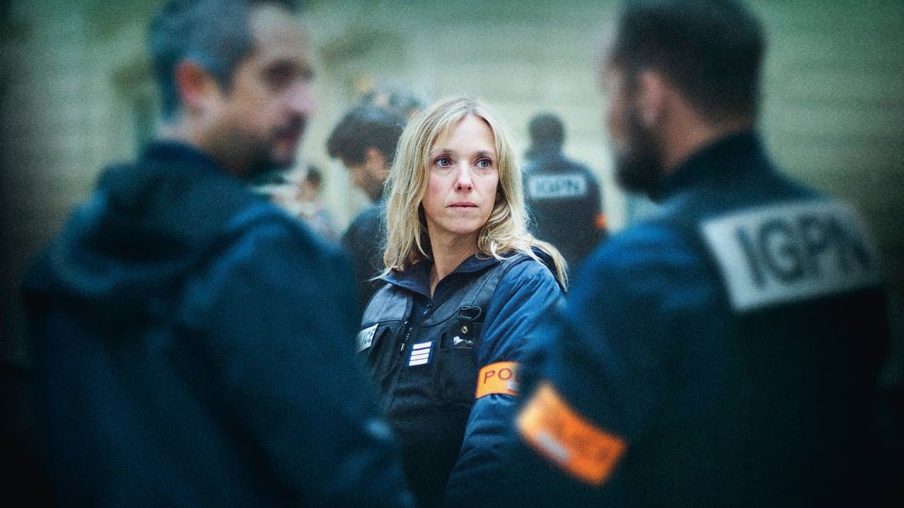 Dossier 137 backdrop