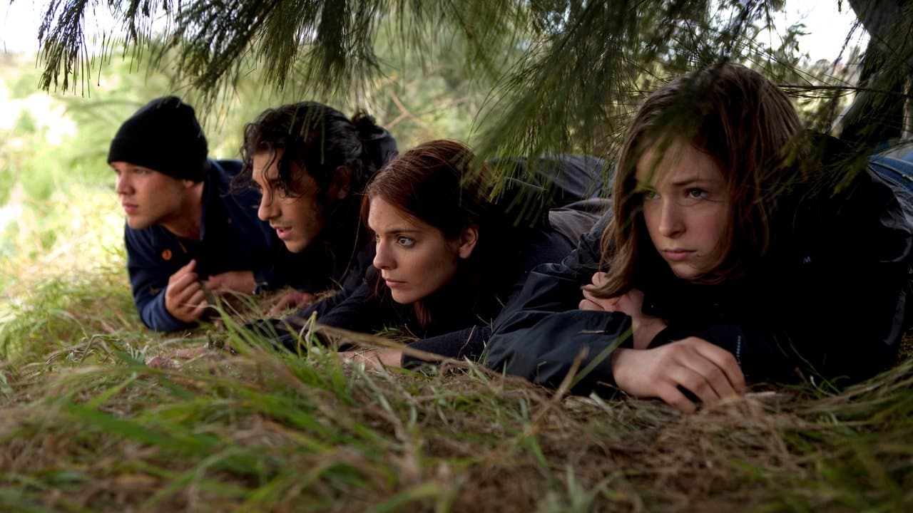 Demain quand la guerre a commencé backdrop