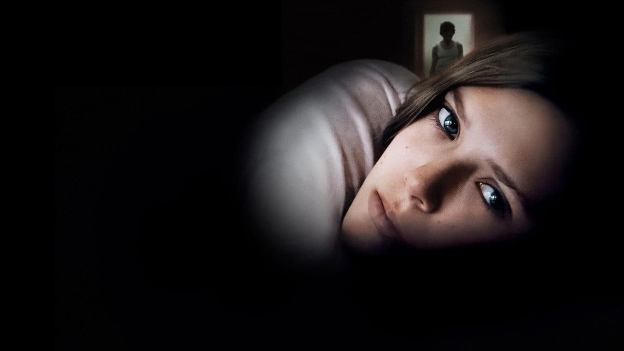 Martha Marcy May Marlene backdrop