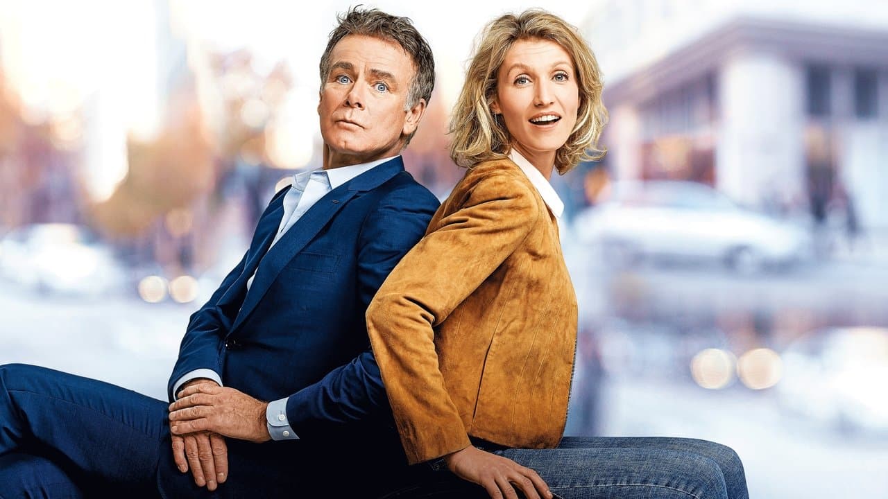 Tout le monde debout backdrop