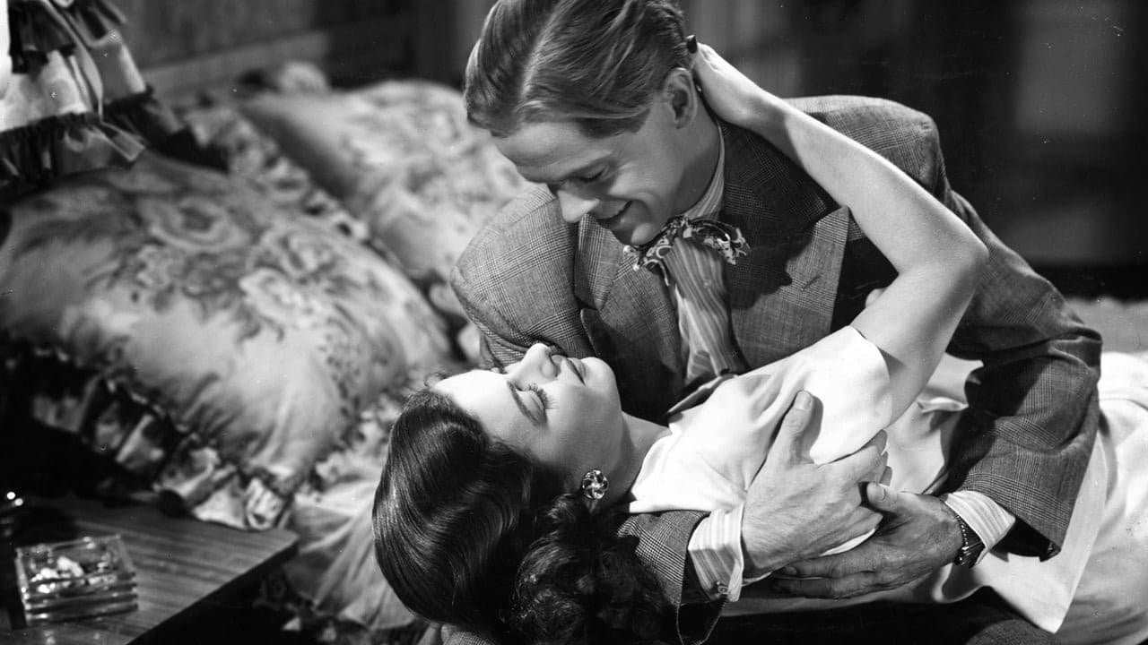 La Rue rouge backdrop