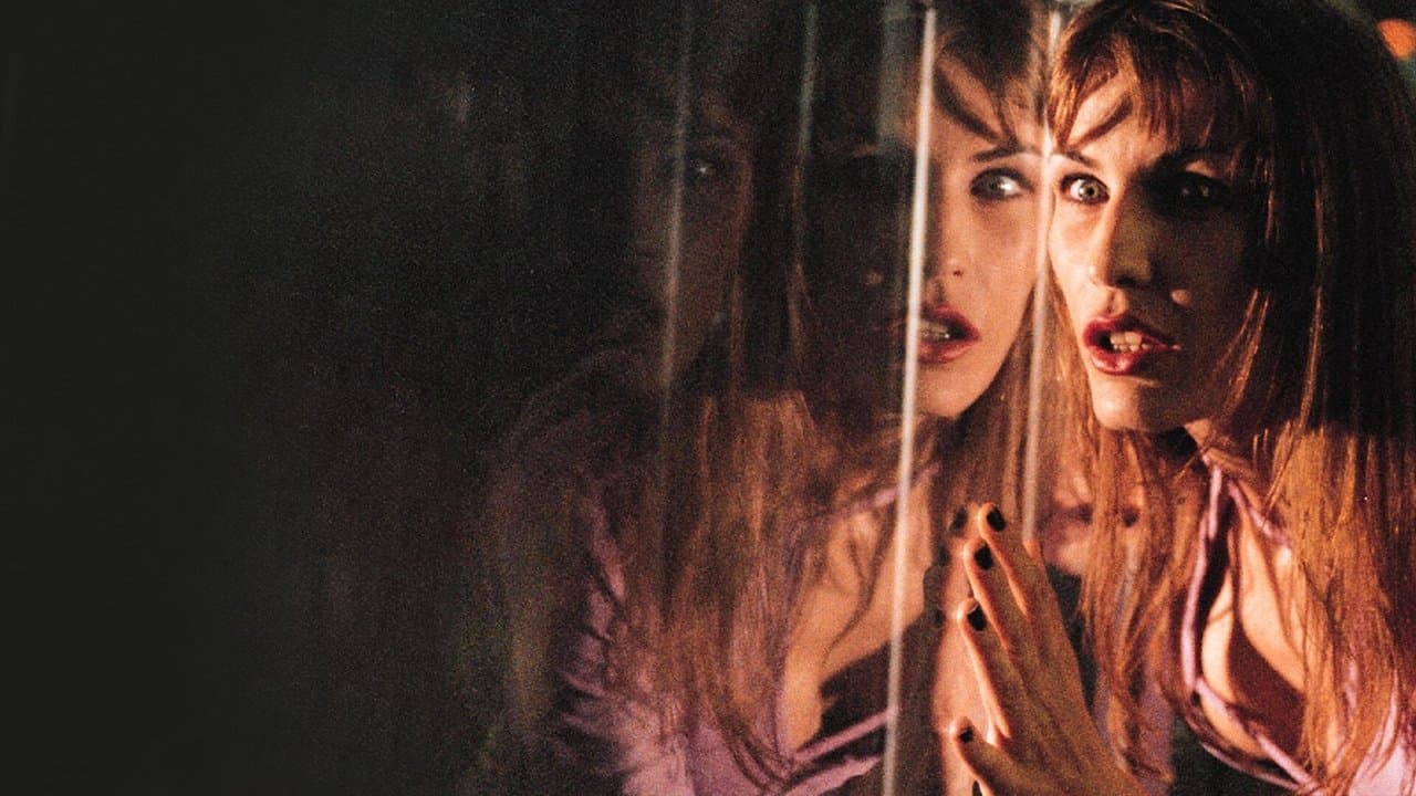 Non ho sonno backdrop