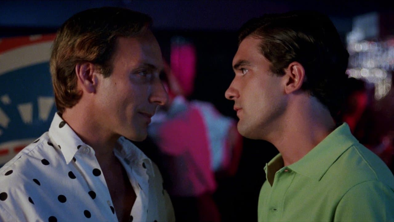 La ley del deseo backdrop