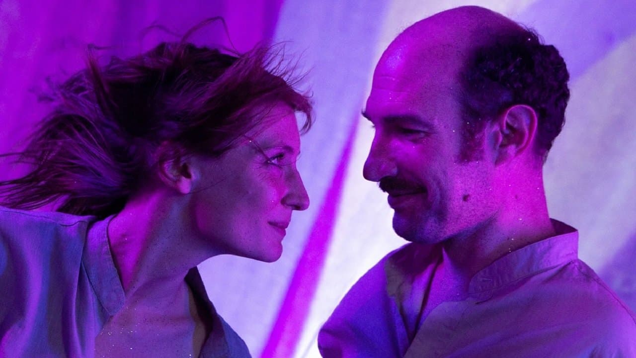 Le Syndrome des amours passées backdrop