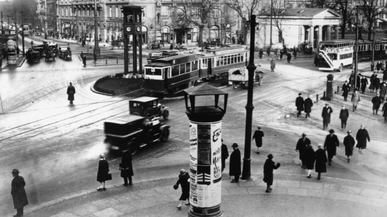Berlin, symphonie d'une grande ville backdrop