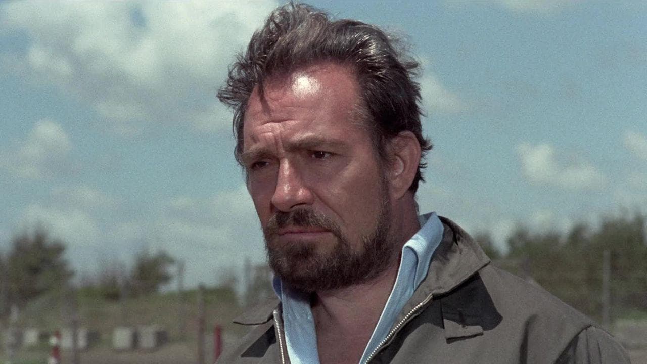 In nome del popolo italiano backdrop