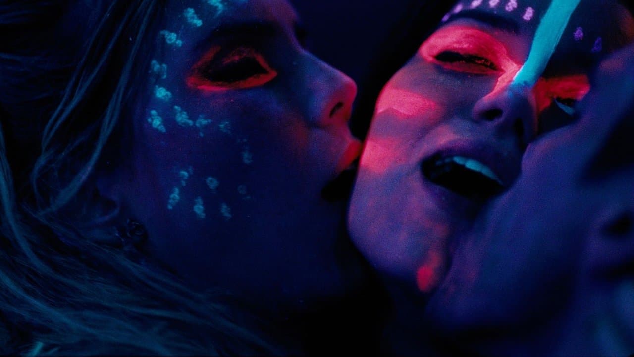 Paraísos Artificiais backdrop