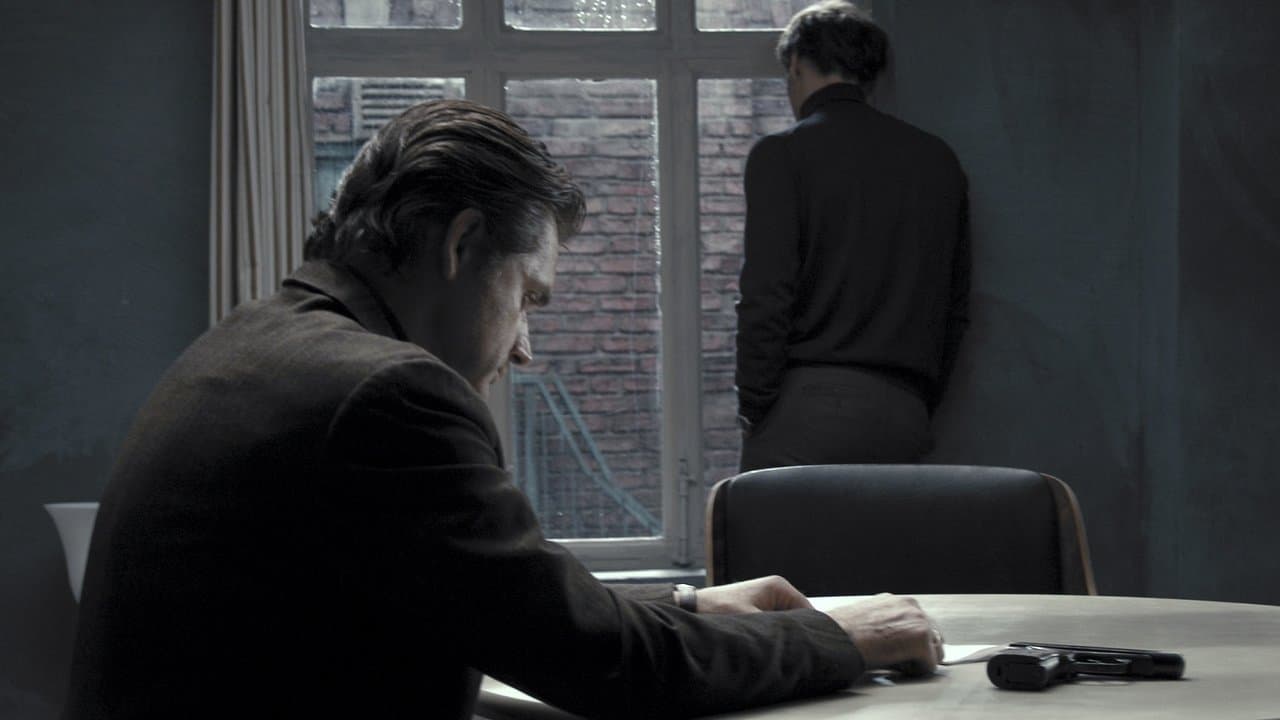 Le Bannissement backdrop