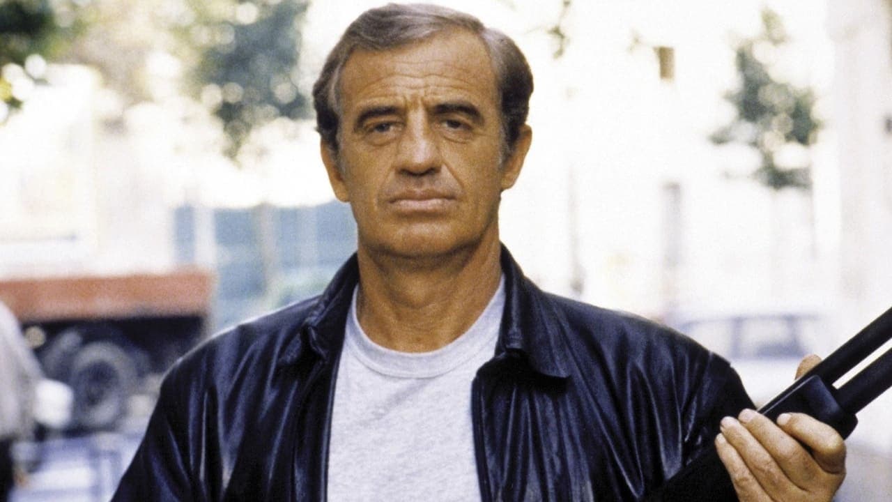 Le Solitaire backdrop