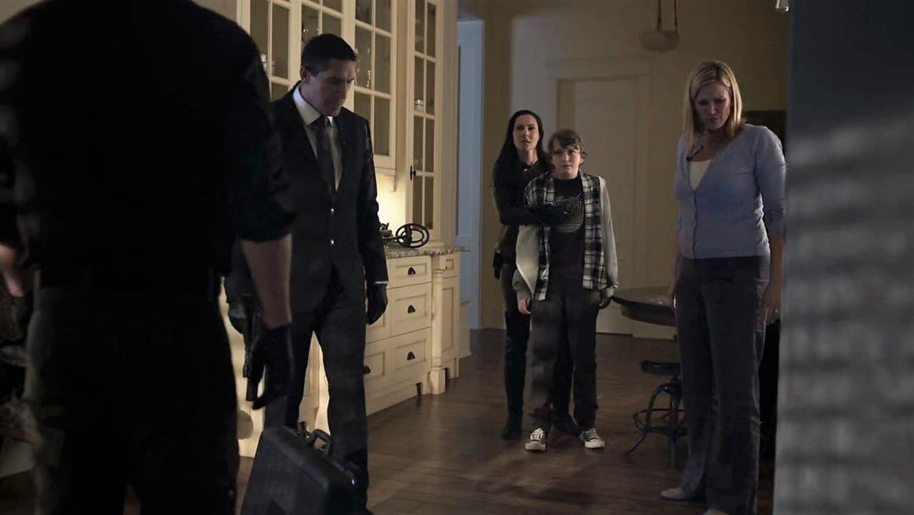 Peur à domicile backdrop