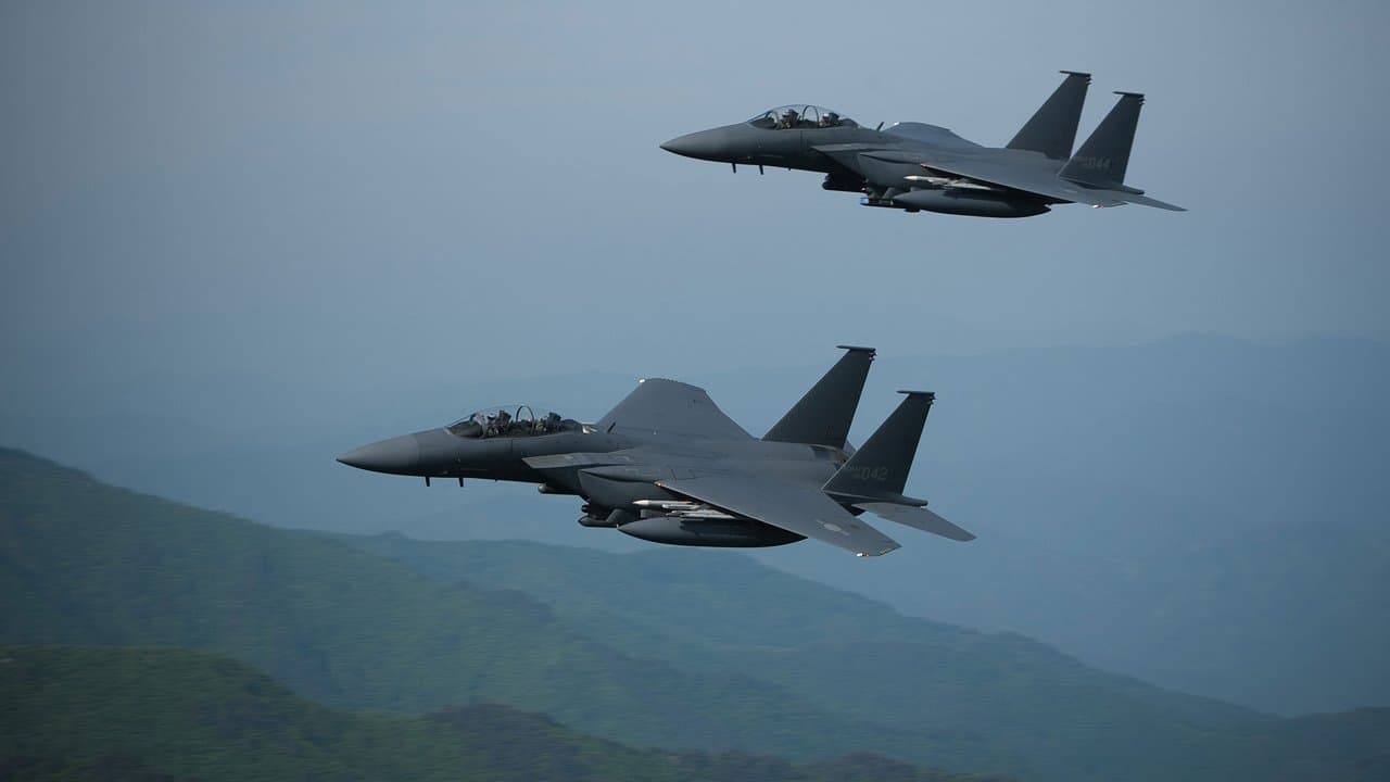 R2B: 리턴 투 베이스 backdrop