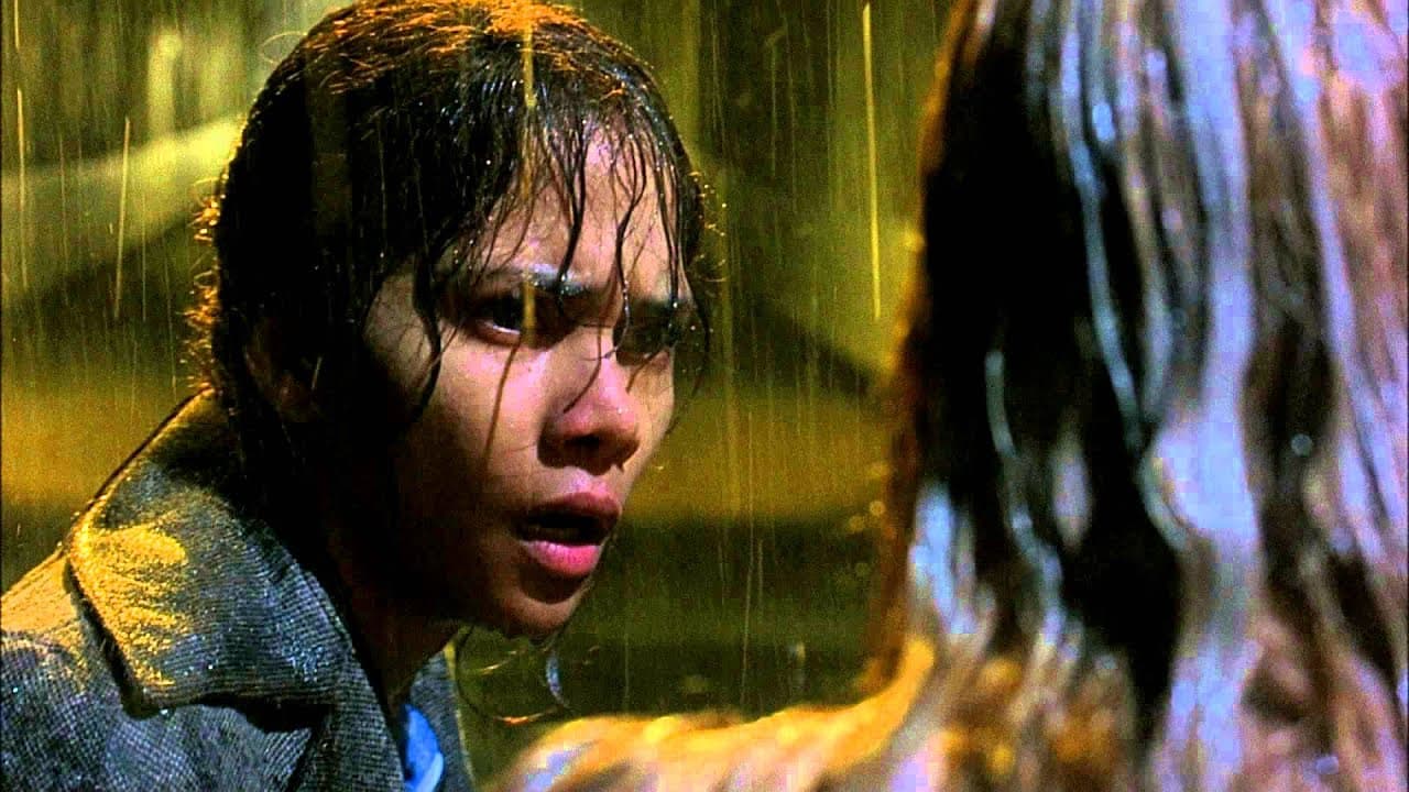 Gothika trailer thumbnail