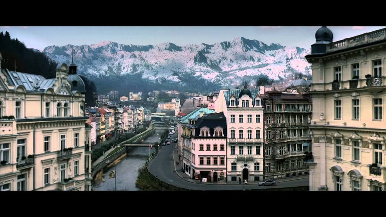 Last Holiday trailer thumbnail