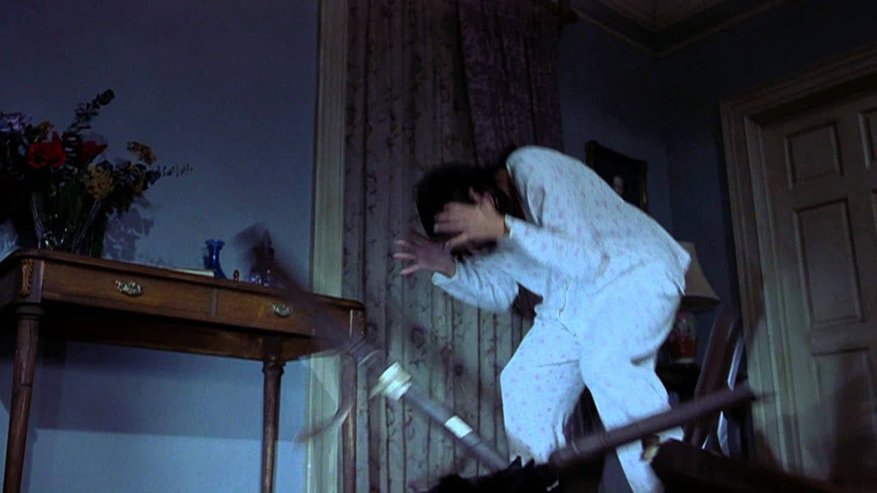 Scary Movie 2 trailer thumbnail