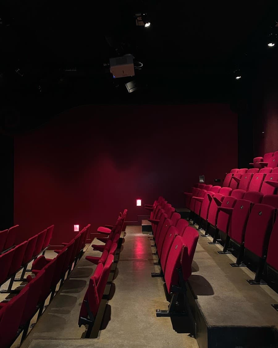 L'Entrela' - Centre Culturel d'Evere