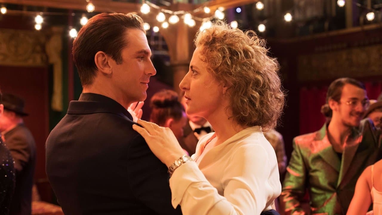 Ich bin dein Mensch backdrop